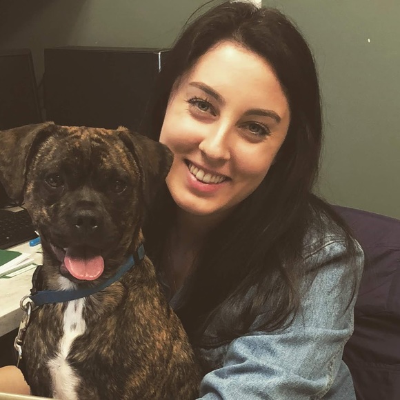 Meet your Posher, Caitlin - Picture 1 of 1